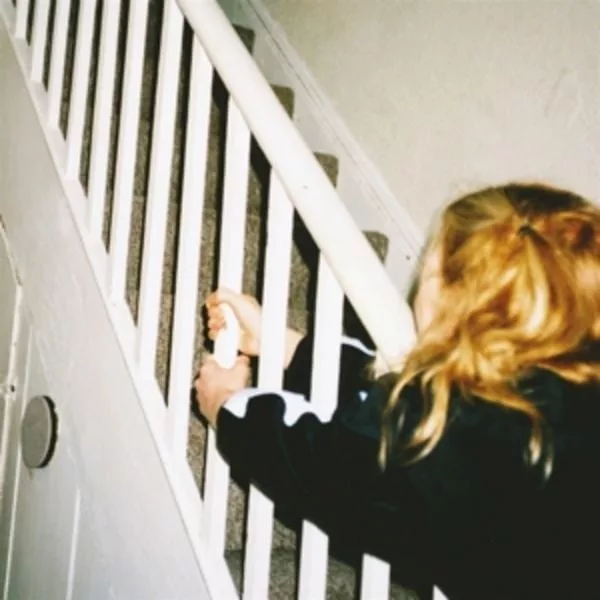 Fenne Lily — On Hold